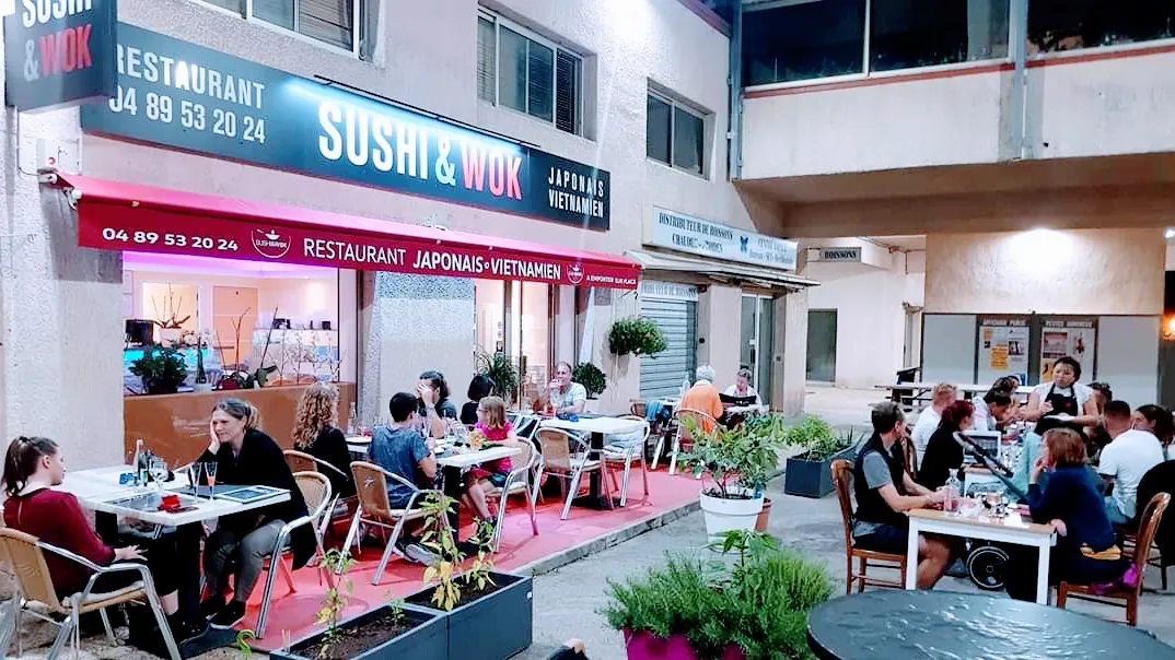 Sushi Wok Montauroux centre espace · Photos 4